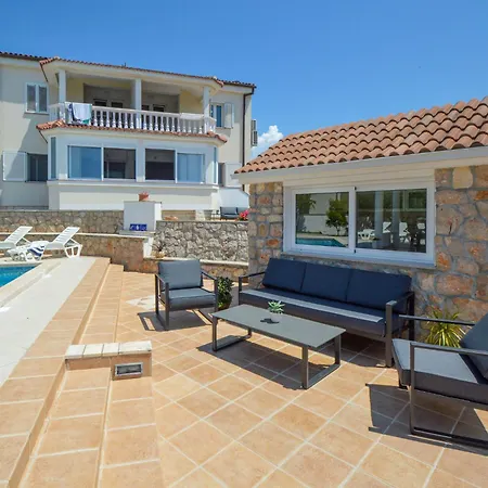 Aquanur-6 By Interhome Appartement