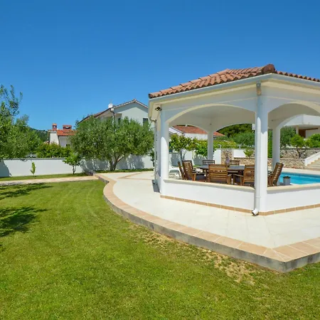 Aquanur-6 By Interhome