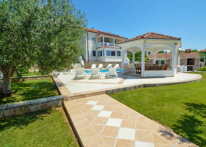 Appartement Aquanur-6 By Interhome